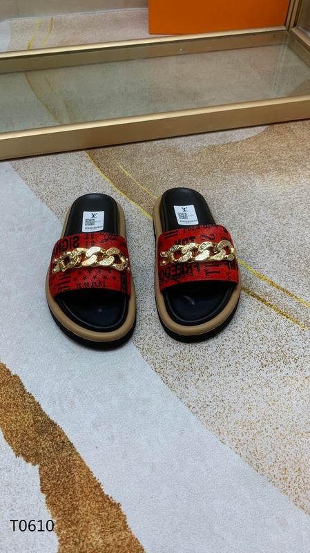 LV Women's Slippers 480